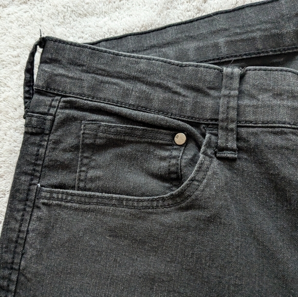 Vintage 2000's, H&M, skinny, black jeans. - Picture 2 of 8